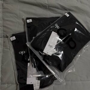 ALO Yoga Classic Black quarter zip